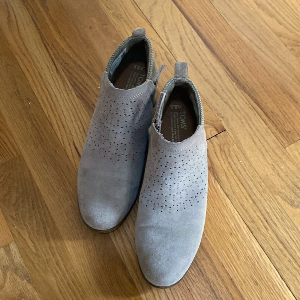 ankle boots